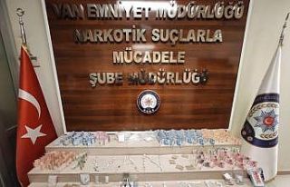 Van’da ‘torbacı’ operasyonu: 3 tutuklama
