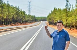 Varsak şehir girişi zakkumla güzelleşti