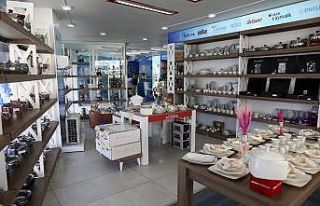 Vatandaş, AVM yerine cadde mağazalarını tercih...