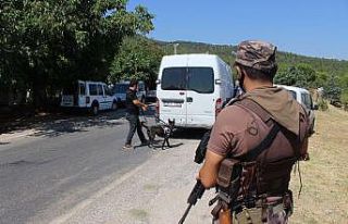 Yakalama emri bulunan ve aranan 3 şahıs gözaltına...