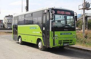 Yanına oturmasına izin vermeyen otobüs şoförünü...