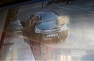 Yarı çıplak haldeki genç 5. kattan böyle düştü