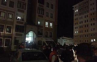 Yaşlı kadın evinde boğazı kesilmiş halde ölü...
