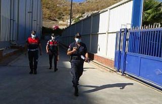 Yat firmasında polis ve jandarma arama yaptı