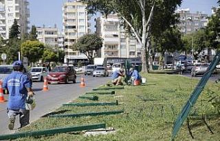 Yaya ölümlerinin yaşandığı caddede tel çit...