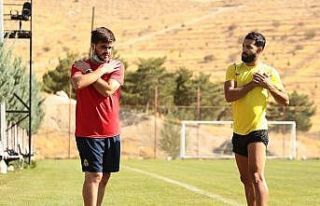 Yeni Malatyaspor’da Adem Büyük ve Chebake şoku