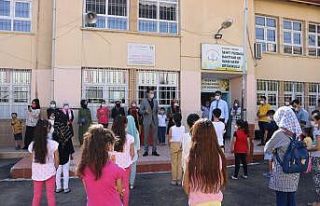 Yenişehir Belediyesinden 5 bin 300 öğrenciye kırtasiye...