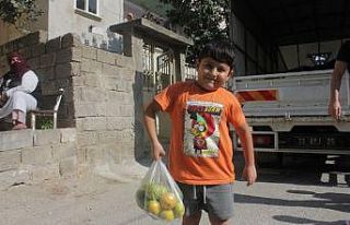 Yenişehir’de 20 ton narenciye dağıtıldı