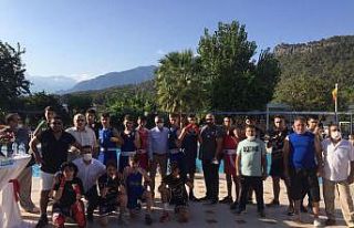 Yerli ve yabancı kulüpler Kemer’de kamp yapıyor