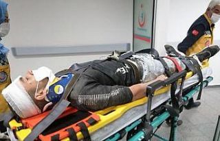Yoldan çıkıp takla atan aracın sürücüsü yaralandı