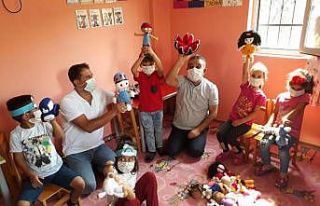 Yumaklar sevgi ile örülüp çocuklarla buluştu