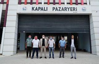 Yunus Emre Kapalı Pazar Yeri gün sayıyor