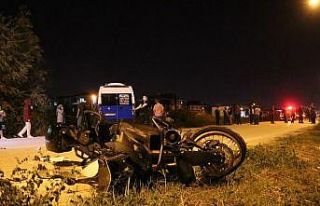 Yunus polisinin şehit olduğu kazaya karışan dolmuş...