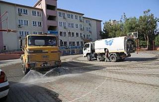 Yüreğir’de okullar yüz yüze eğitime hazırlanıyor