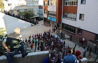 Zonguldak’ta sosyal mesafeli yüz yüze eğitim...