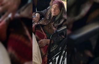 109 yaşındaki anne ile 86 yaşındaki kızı korona...