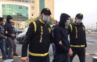 1 milyon 200 bin liralık çeki çalan zanlılar adliyeye...