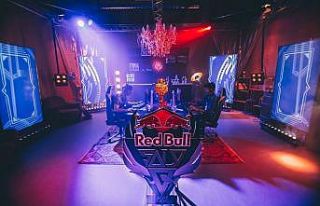 1v1 LoL turnuvası Red Bull Solo Q yeni şampiyonunu...