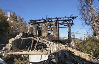 200 tarihten geriye enkaz kaldı