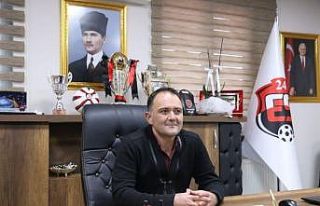 24Erzincanspor Başkanı Keleş: “Hedefimize doğru...