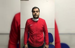 27 yıl hapis cezasıyla aranan şahıs otomobille...