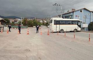 2 bin 781 nüfuslu Değirmenayvalı beldesi karantinaya...