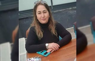 2 otomobilin çarpışması neticesinde yolda yürüyen...