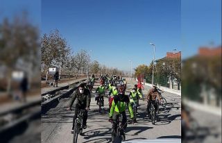 40 bisikletçi Çırmıhtı’nın eşsiz güzelliklerinde...