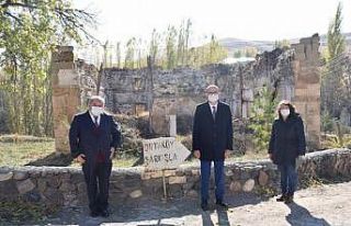 500 yıllık caminin restorasyonu için çalışma...