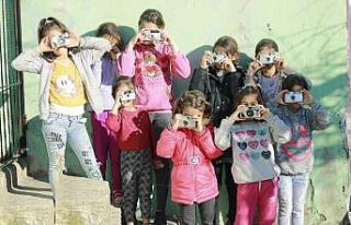 60 çocuk tarafından çekilen 100 fotoğraf, sanatseverlerle...