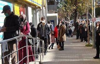 65 yaş üstü kurallara uymuyor