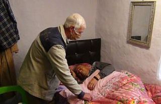 80 yaşındaki kimsesiz adam aylardır yatağa mahkum...
