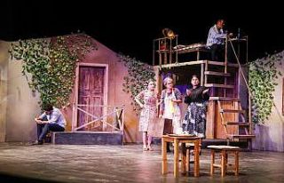 Adana Büyükşehir Belediyesi Şehir Tiyatroları...