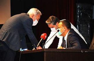 Adana Büyükşehir’de borçlanma tartışması