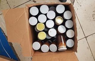 Adana’da 1 ton kaçak cinsel içerikli macun ele...