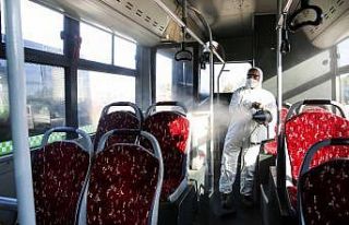 Adana’da toplu taşıma araçları dezenfekte ediliyor
