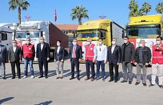 Adana’dan İzmir’e yardım tırları yola çıktı
