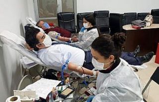 Adliye Çalışanlarından Kızılay’a kan bağışı