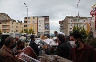 Ahlat’ta İzmirli depremzedeler için yardım seferberliği