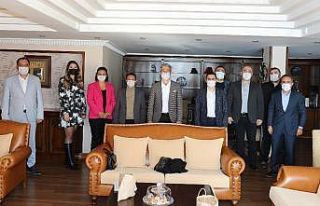 AK Parti heyeti Başkan Oktay ile görüştü