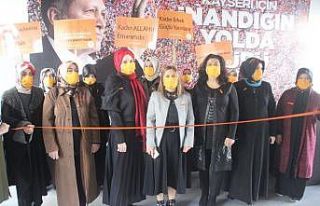 AK Parti Kadın Kolları İl Başkanı Emine Timuçin:...