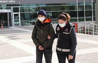Akaryakıt istasyonunda pompacı kadın ‘sihirli...