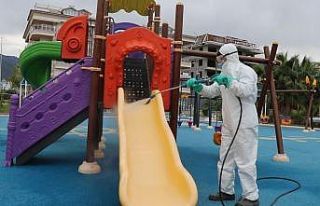 Alanya’da park ve mesirelik alanlar dezenfekte ediliyor