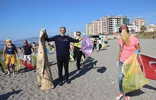 Alanya’da yaşayan yabancılar bu defa mayoları...