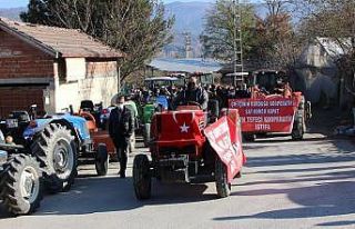 Amasya’da çiftçiler traktörlerin haczedilmesine...