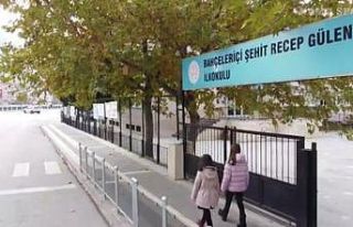 Amasyalı ilkokul öğrencilerden Kovid-19 farkındalık...