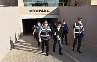 Aranan 64 kişi eş zamanlı çalışmayla yakalandı