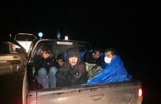 Ardahan’da 22 düzensiz göçmen yakalandı