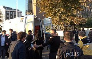 Arnavutköy’de bir anda yola yığılan kadın vefat...