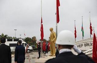 Atatürk Darıca’da anıldı